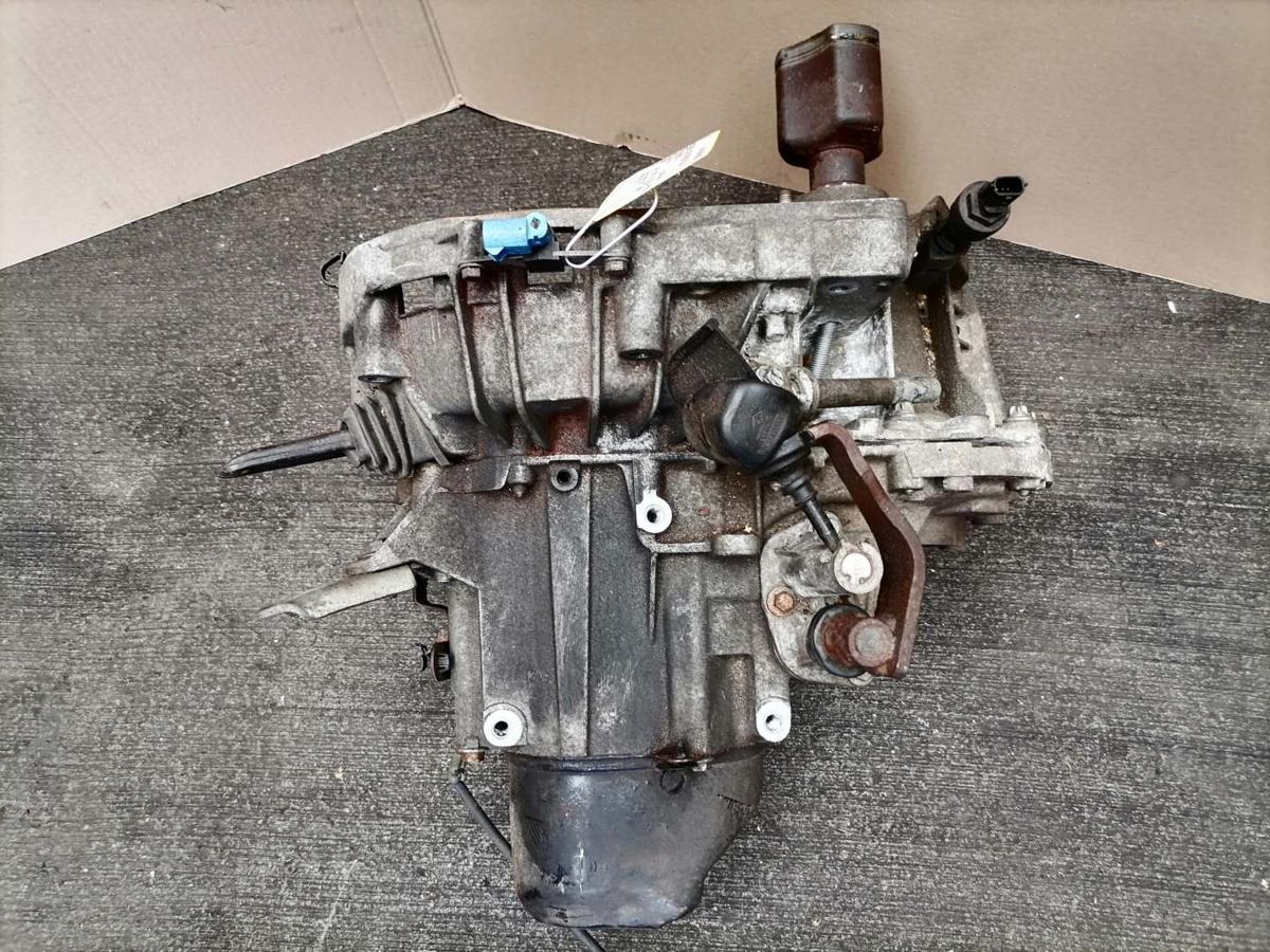 Dacia Sandero original 5 Gang Schaltgetriebe JH3052 1,6 64KW Bj.2008